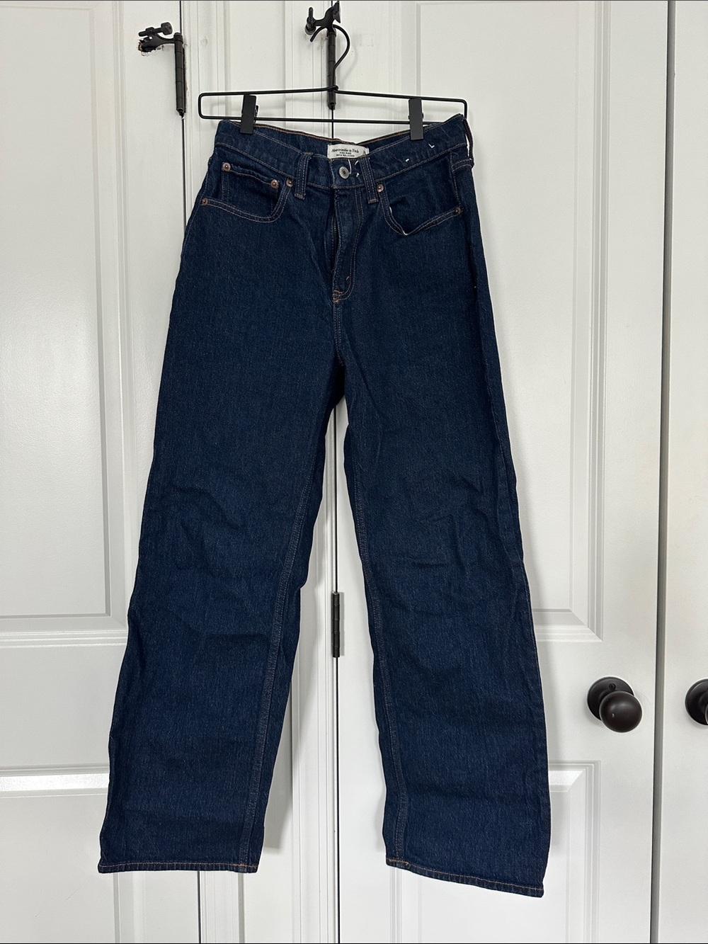 Abercrombie & Fitch high rise 90’s relaxed jean